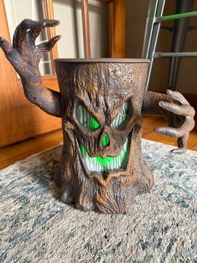 Vtg Retired Animated Spooky Tree Candy Dish